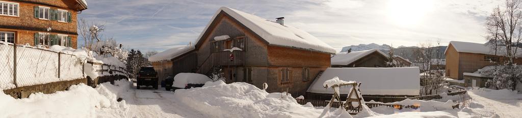 Ferienwohnung Wuestner Schwarzenberg im Bregenzerwald Ruang foto